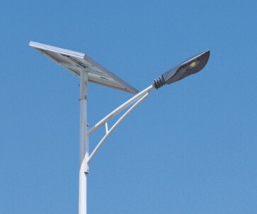 農村led太陽能路燈電池板怎么配置？